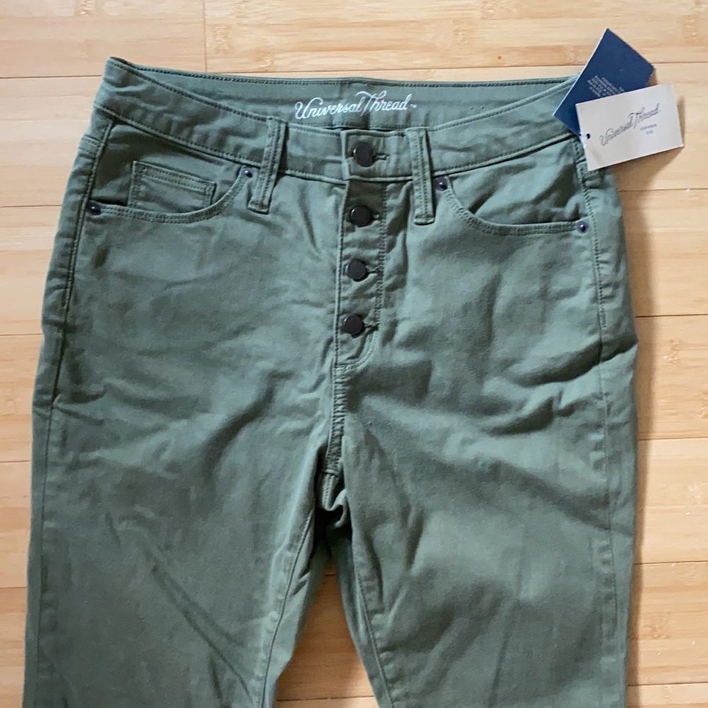 Green skinny jeans